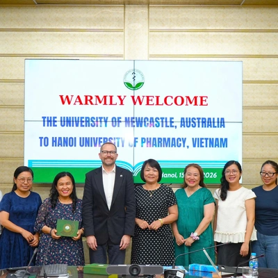 Tiếp đoàn Đại học Newcastle, Úc